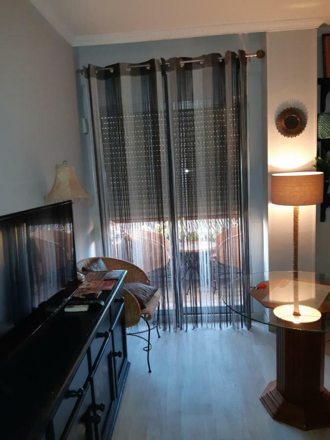 Espacio Amalia Triana セビリア エクステリア 写真